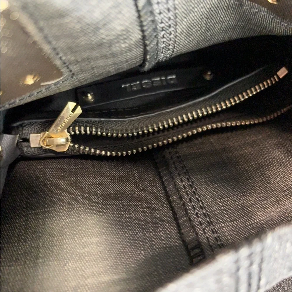 Diesel denim‎ Black and Gold Crossbody Bag purse magnet close zipper bag urban
